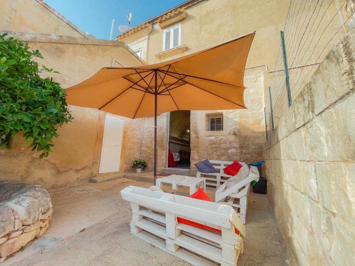 Agriturismo Al Casale Доннафугата Экстерьер фото