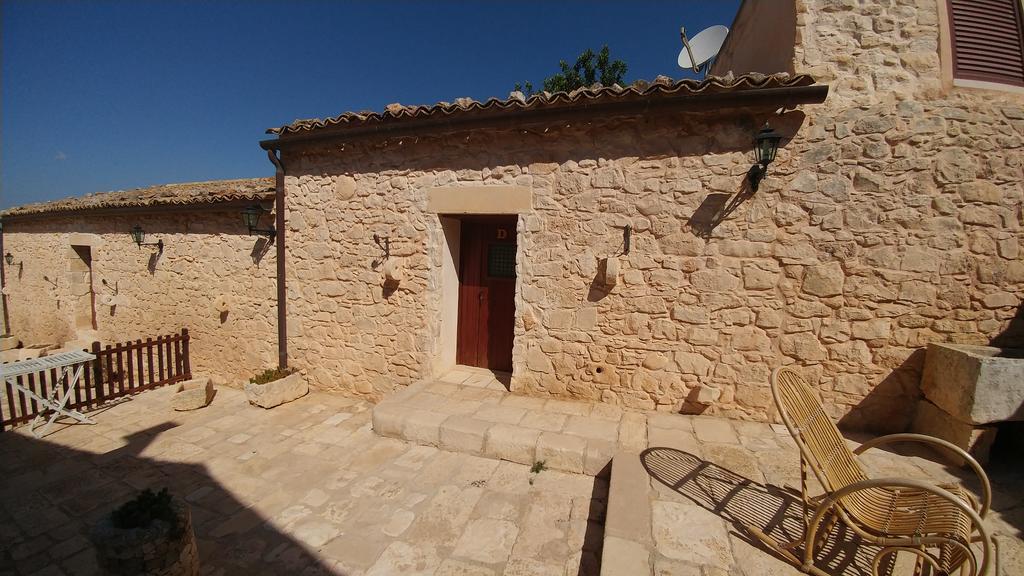 Agriturismo Al Casale Доннафугата Экстерьер фото