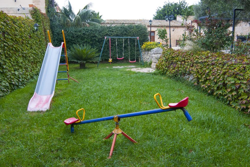 Agriturismo Al Casale Доннафугата Экстерьер фото