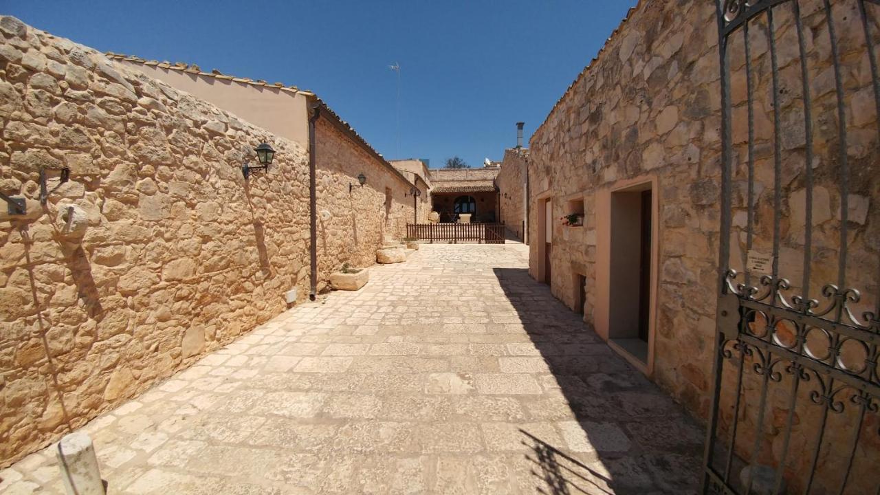Agriturismo Al Casale Доннафугата Экстерьер фото